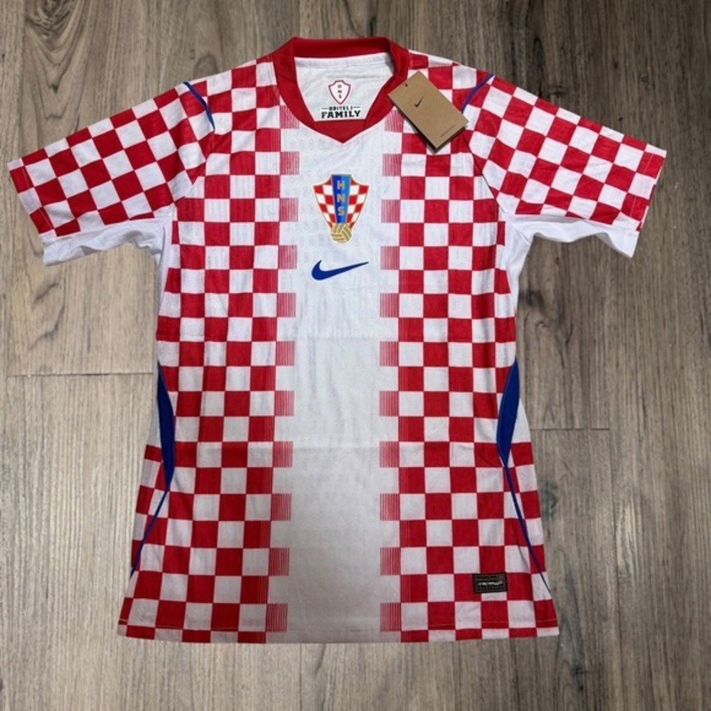 Nike Croatia 2026 Home Jersey Size XL Checkered Aero-Fit Soccer Shirt